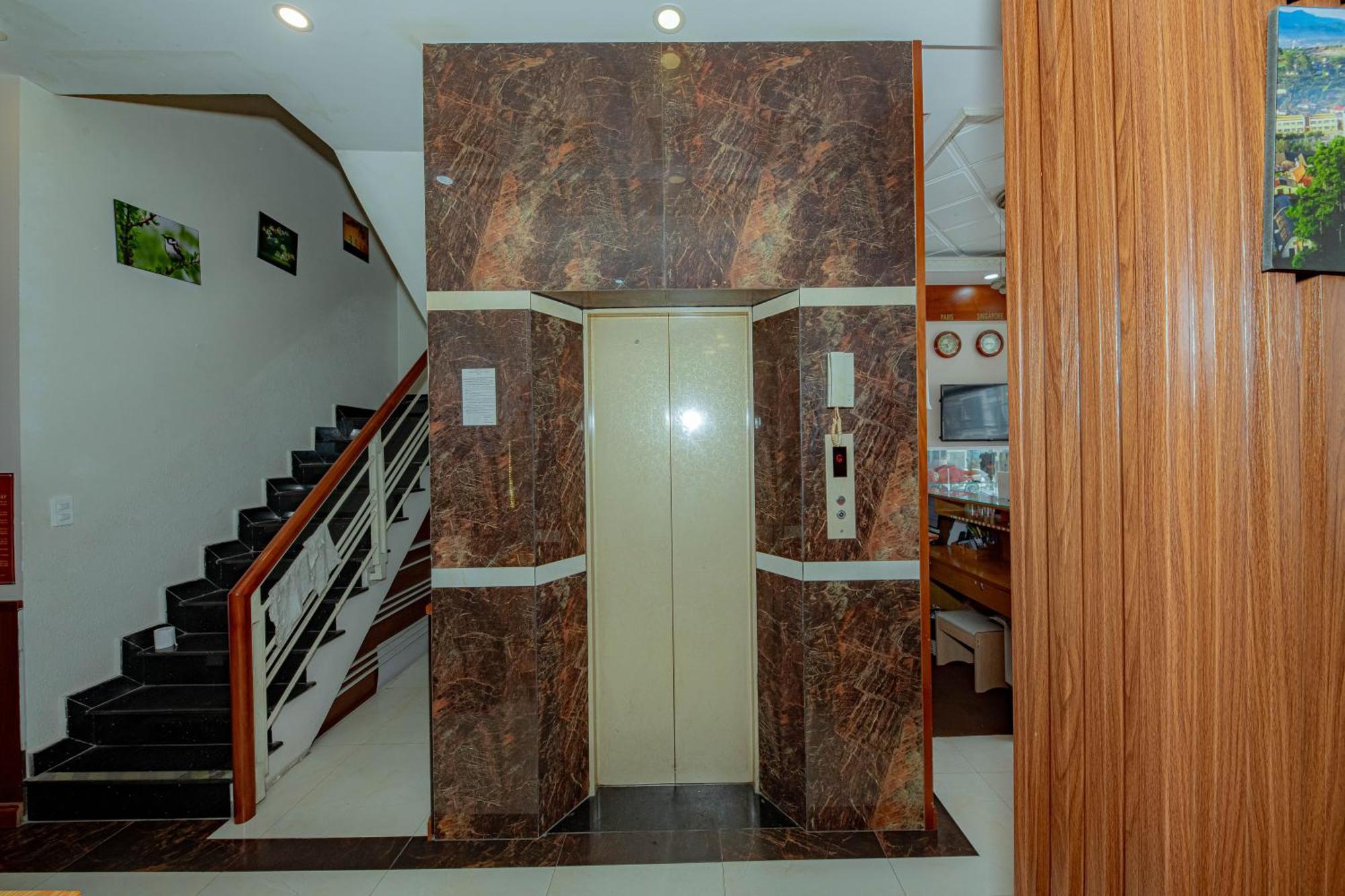 Thanh Anh 2 Hotel - Gan Cho Dem ดาลัด ภายนอก รูปภาพ