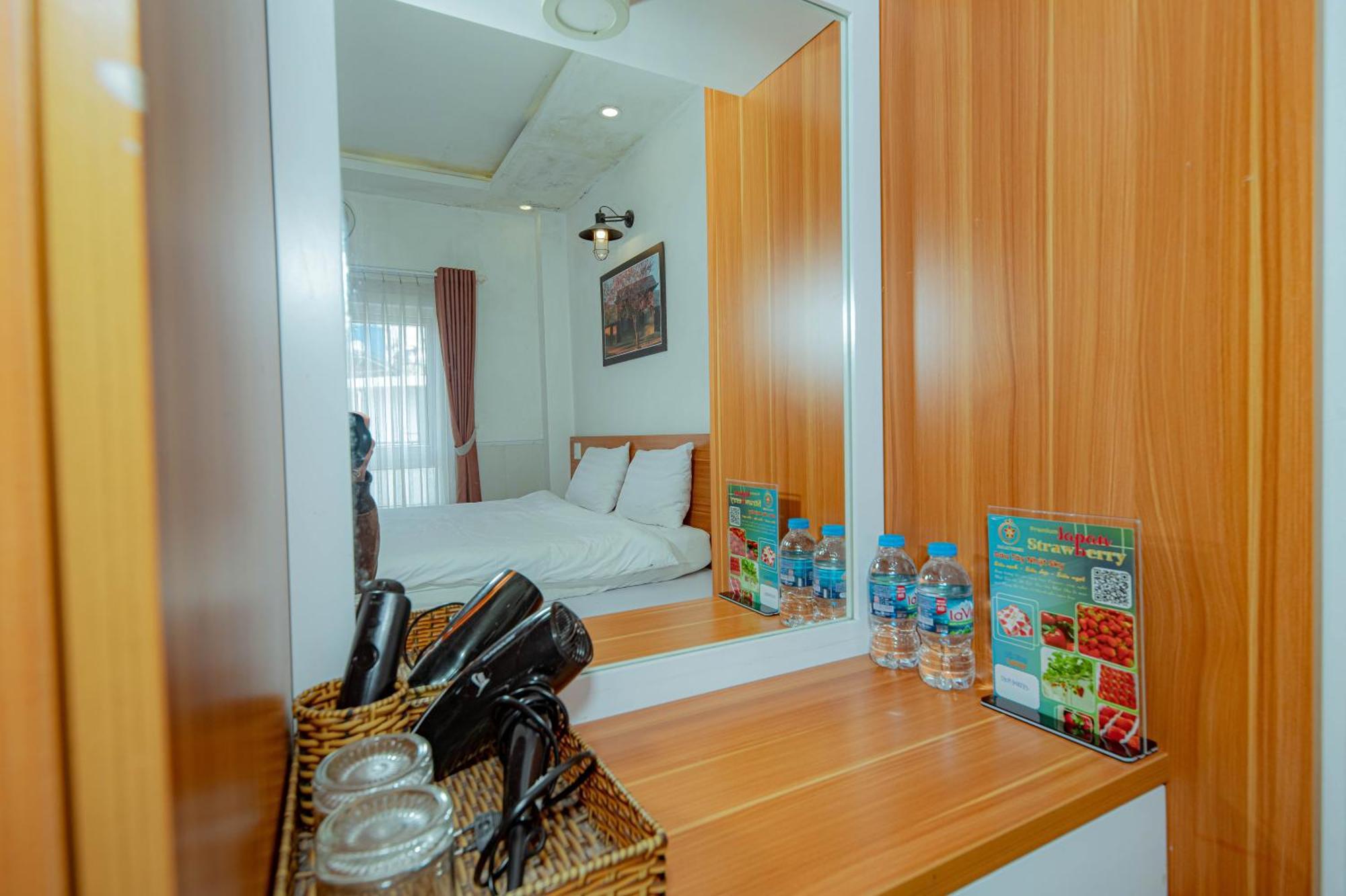 Thanh Anh 2 Hotel - Gan Cho Dem ดาลัด ภายนอก รูปภาพ